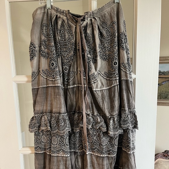 Magnolia Pearl Dresses & Skirts - NWT Magnolia Pearl Ozzy Eyelet Pissaro skirt
